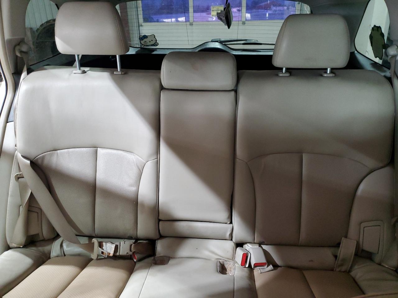 2011 Subaru Outback - Image 10