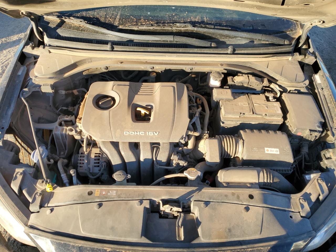 2018 Hyundai Elantra - Image 11