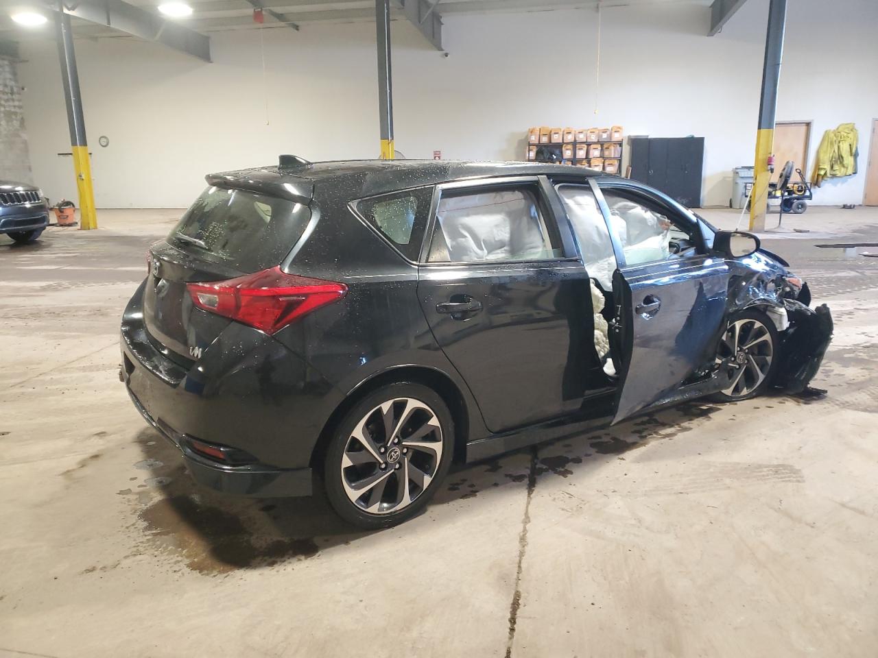 2018 Toyota Corolla - Image 3