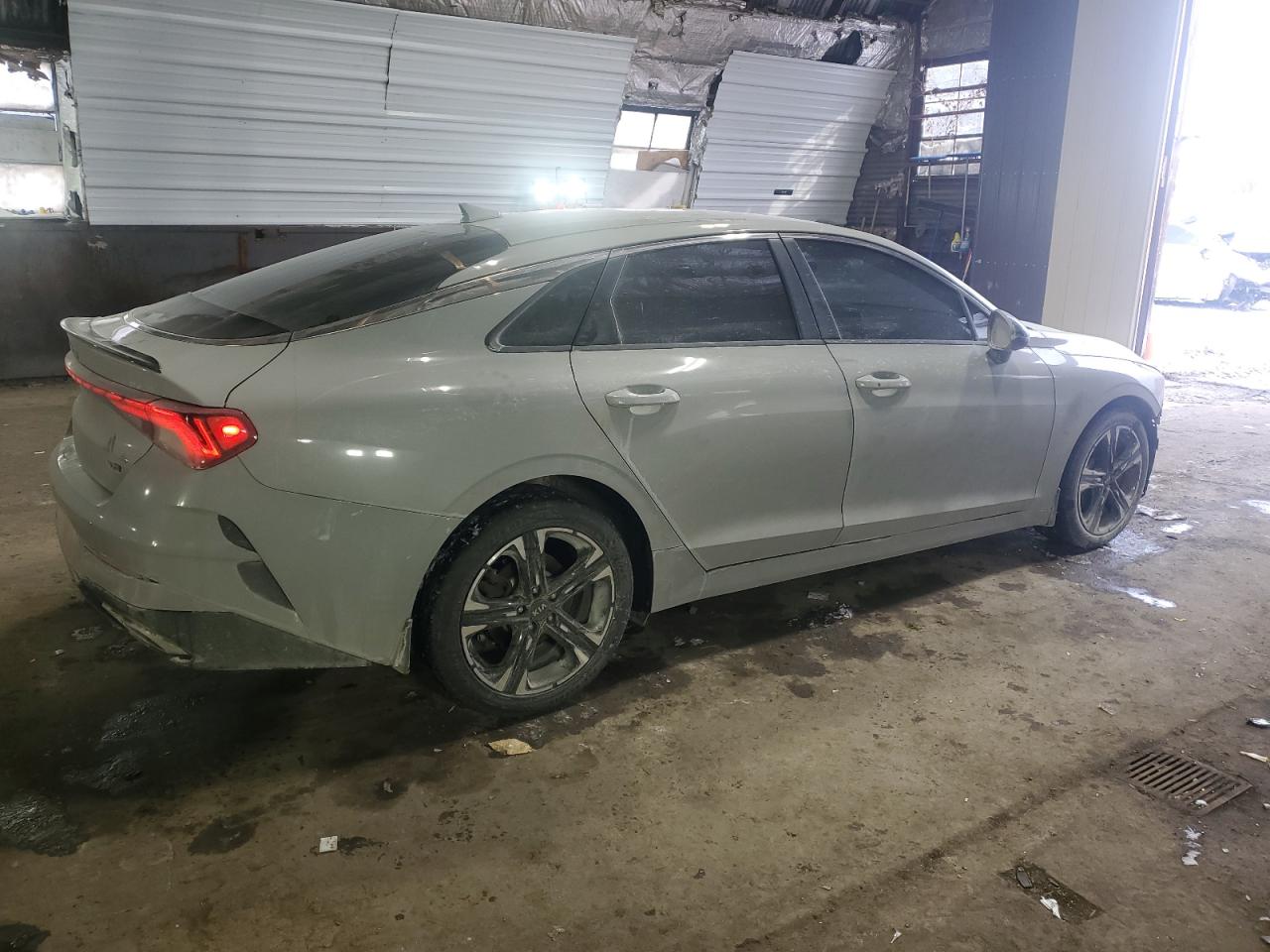 2021 Kia K5 - Image 3