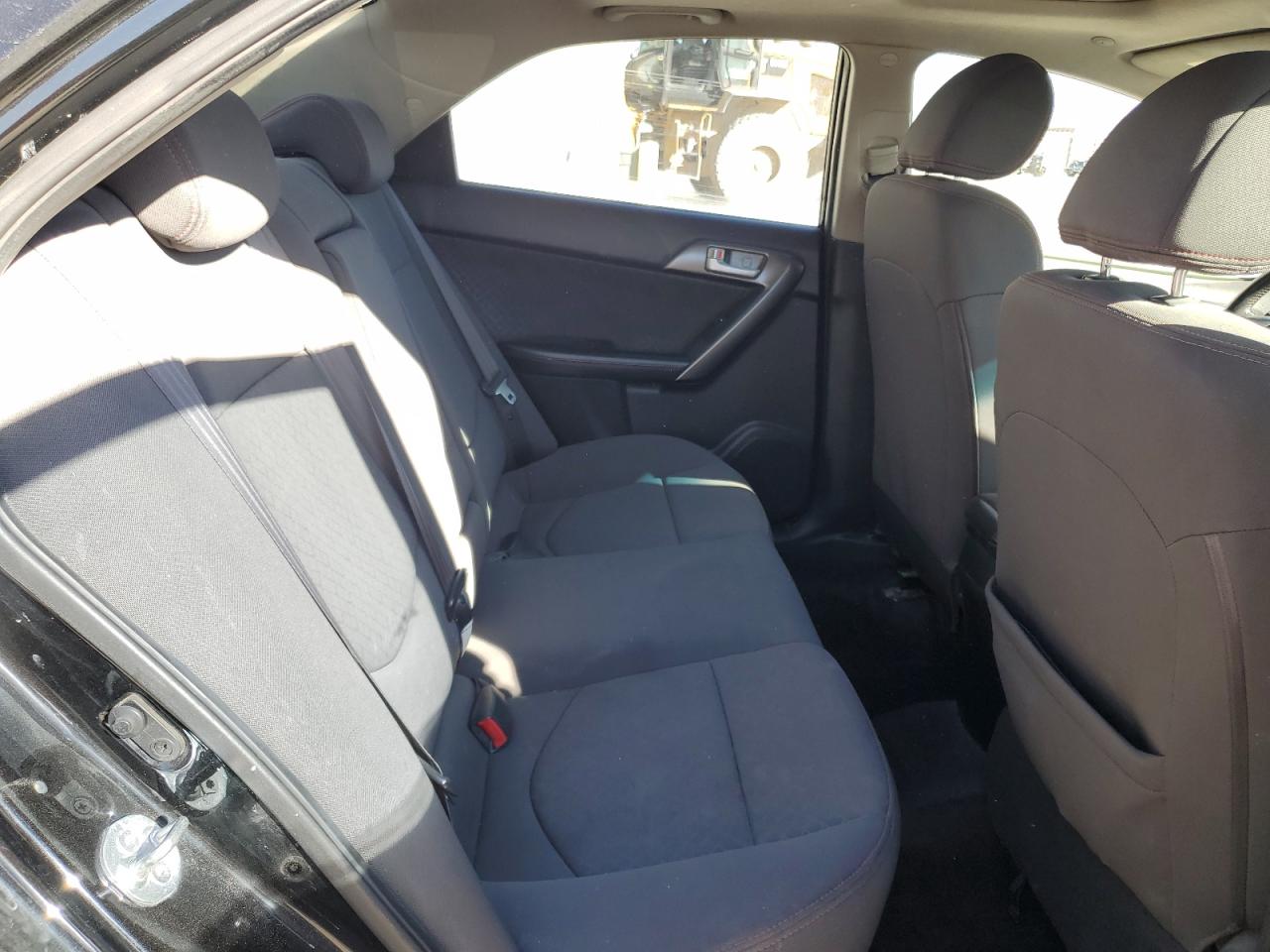 2012 Kia Forte - Image 10