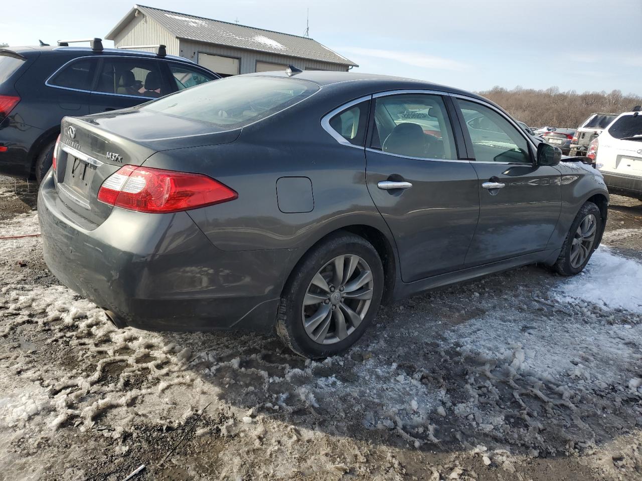 2013 Infiniti M - Image 3
