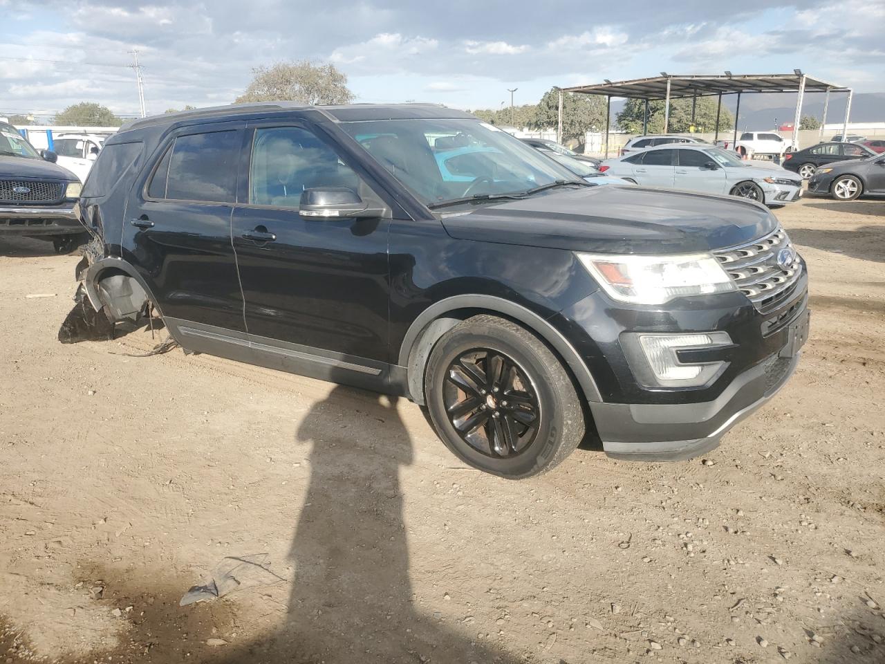 2017 Ford Explorer - Image 4