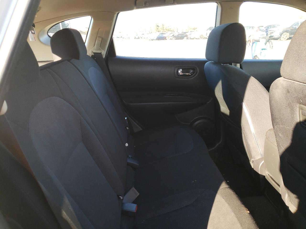 2014 Nissan Rogue - Image 11