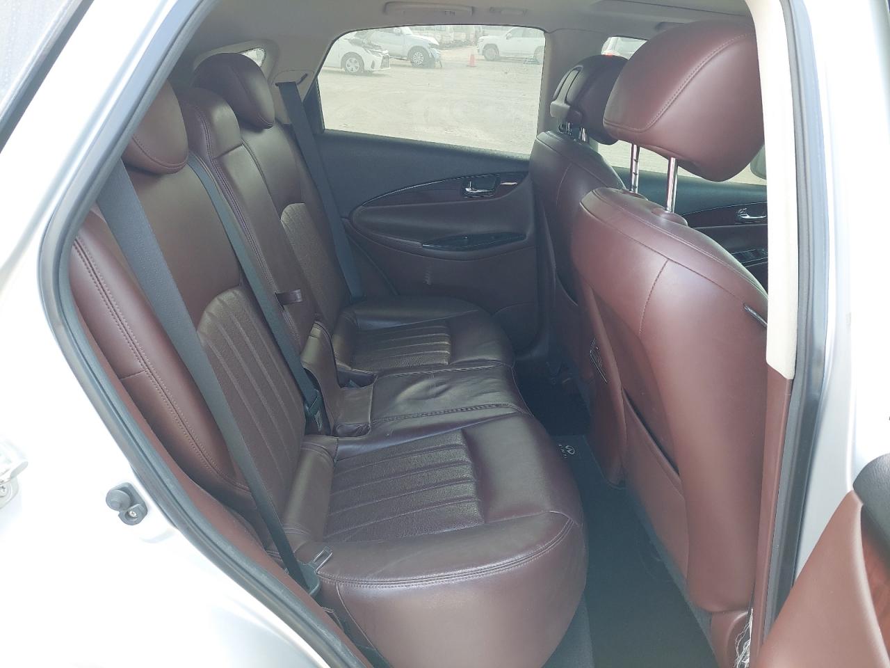 JNRBJ0HR9FM260262 - 2015 Infi QX50 - #42879555