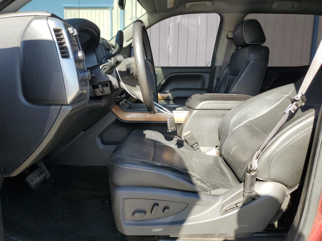 2017 Chevrolet Silverado - Image 7