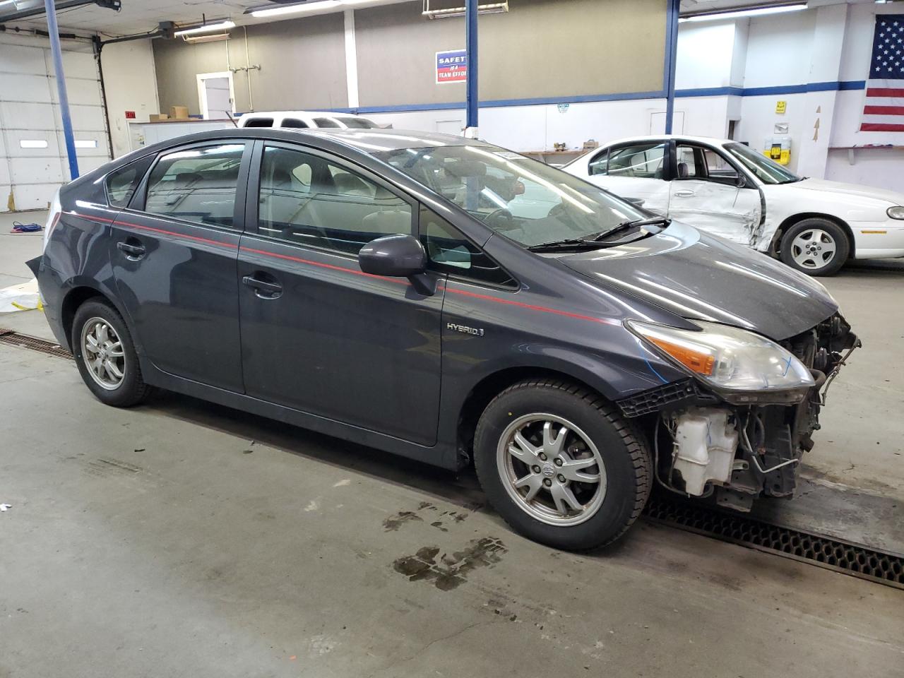 2011 Toyota Prius - Image 4