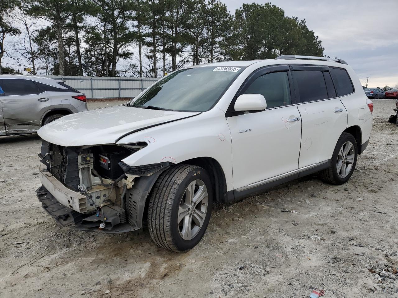 2011 Toyota Highlander - Image 1