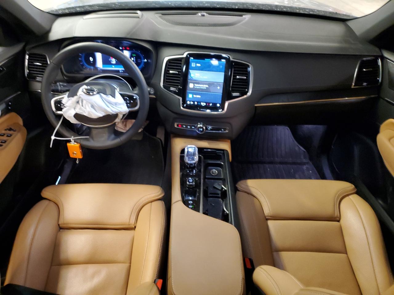 2023 Volvo XC90 - Image 8