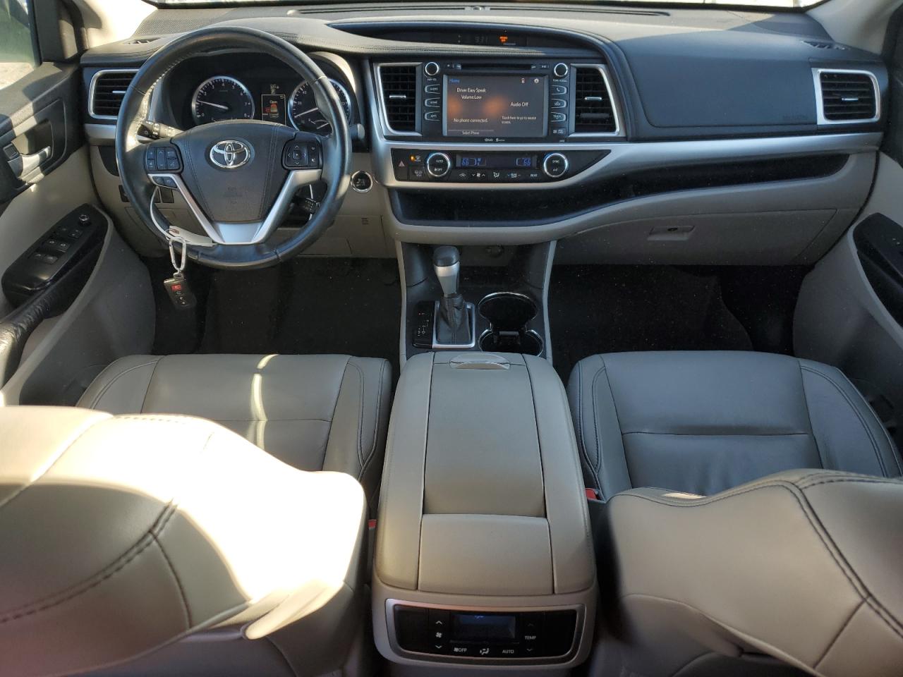 2015 Toyota Highlander - Image 8