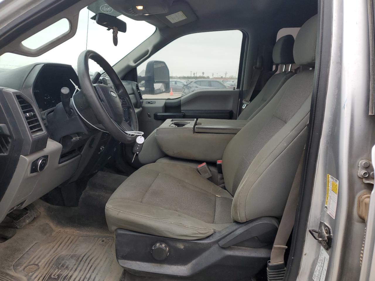 2017 Ford F250 - Image 7