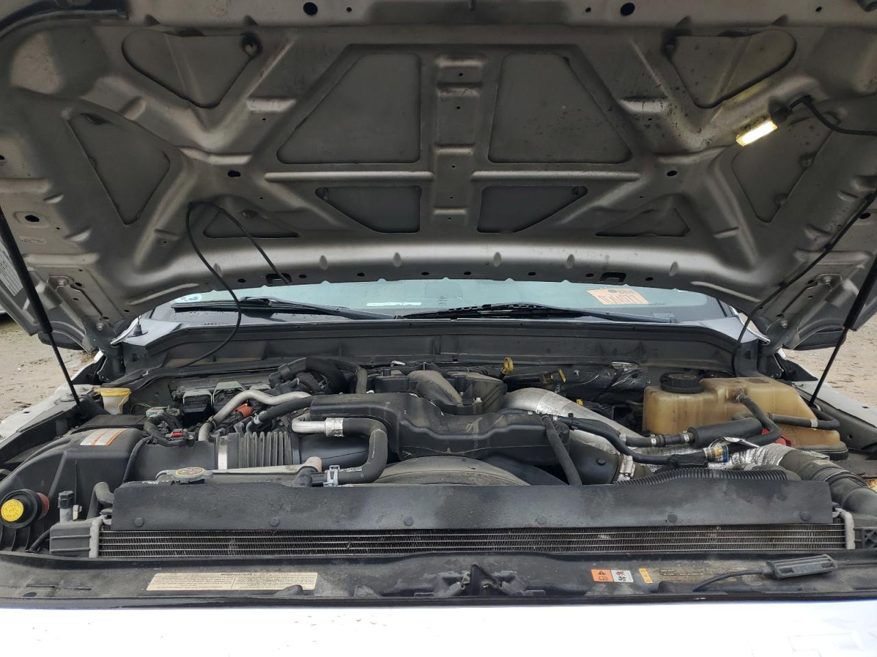2016 Ford F350 - Image 11
