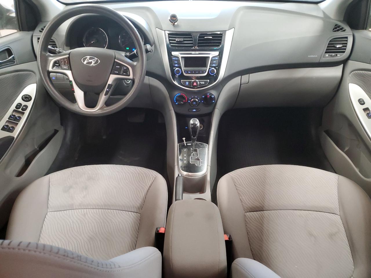 2014 Hyundai Accent - Image 8