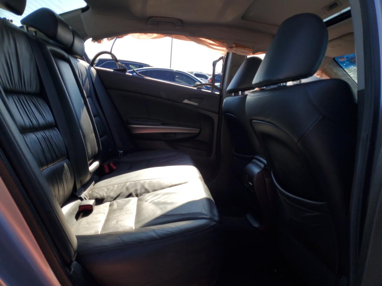 2010 Honda Accord - Image 10