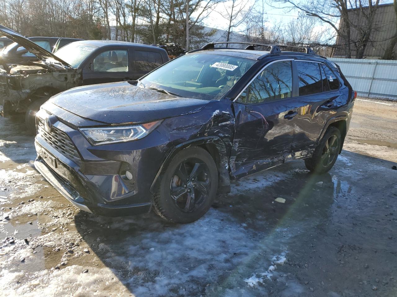 2019 Toyota RAV 4 - Image 1