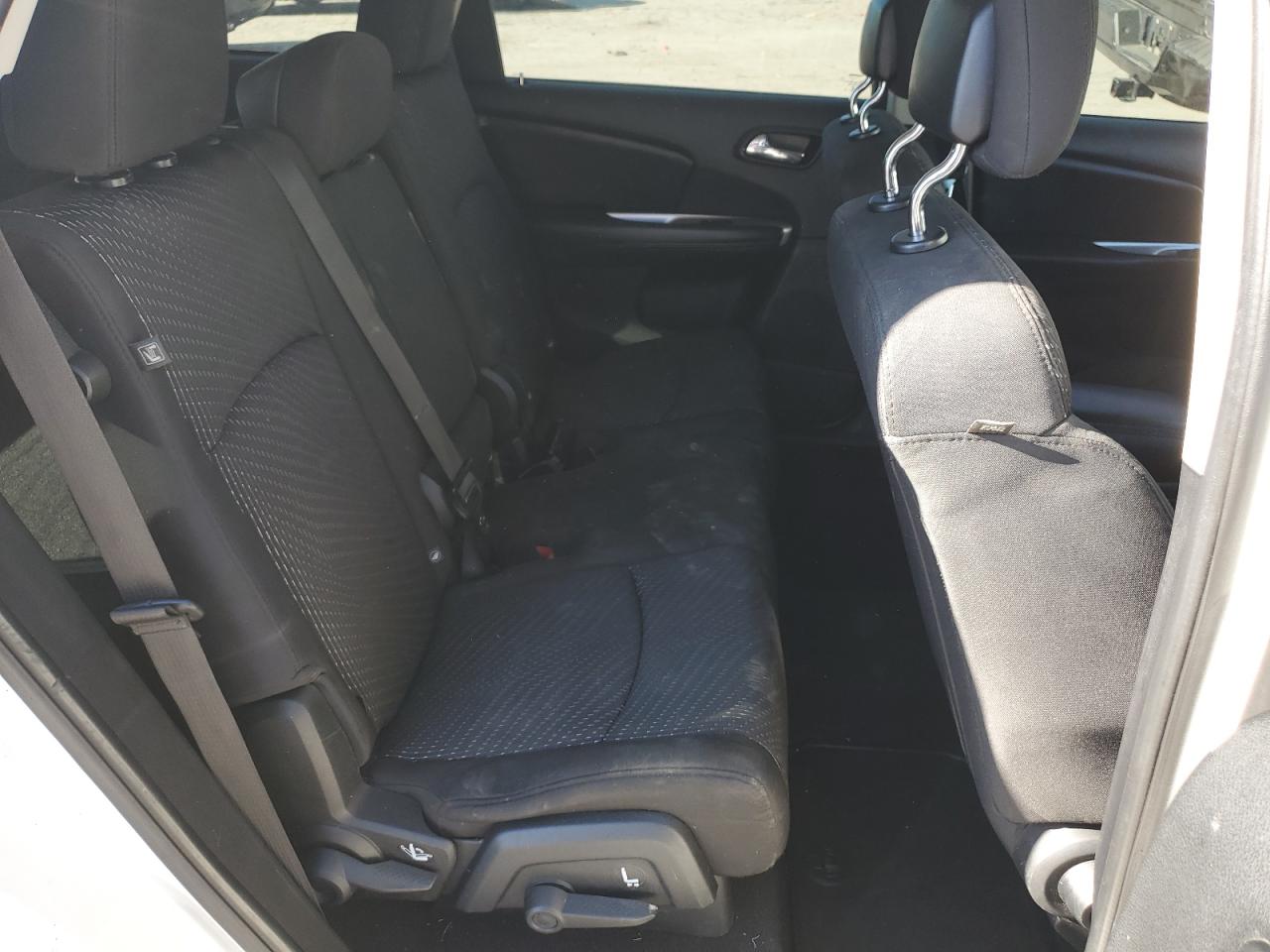 2015 Dodge Journey - Image 11