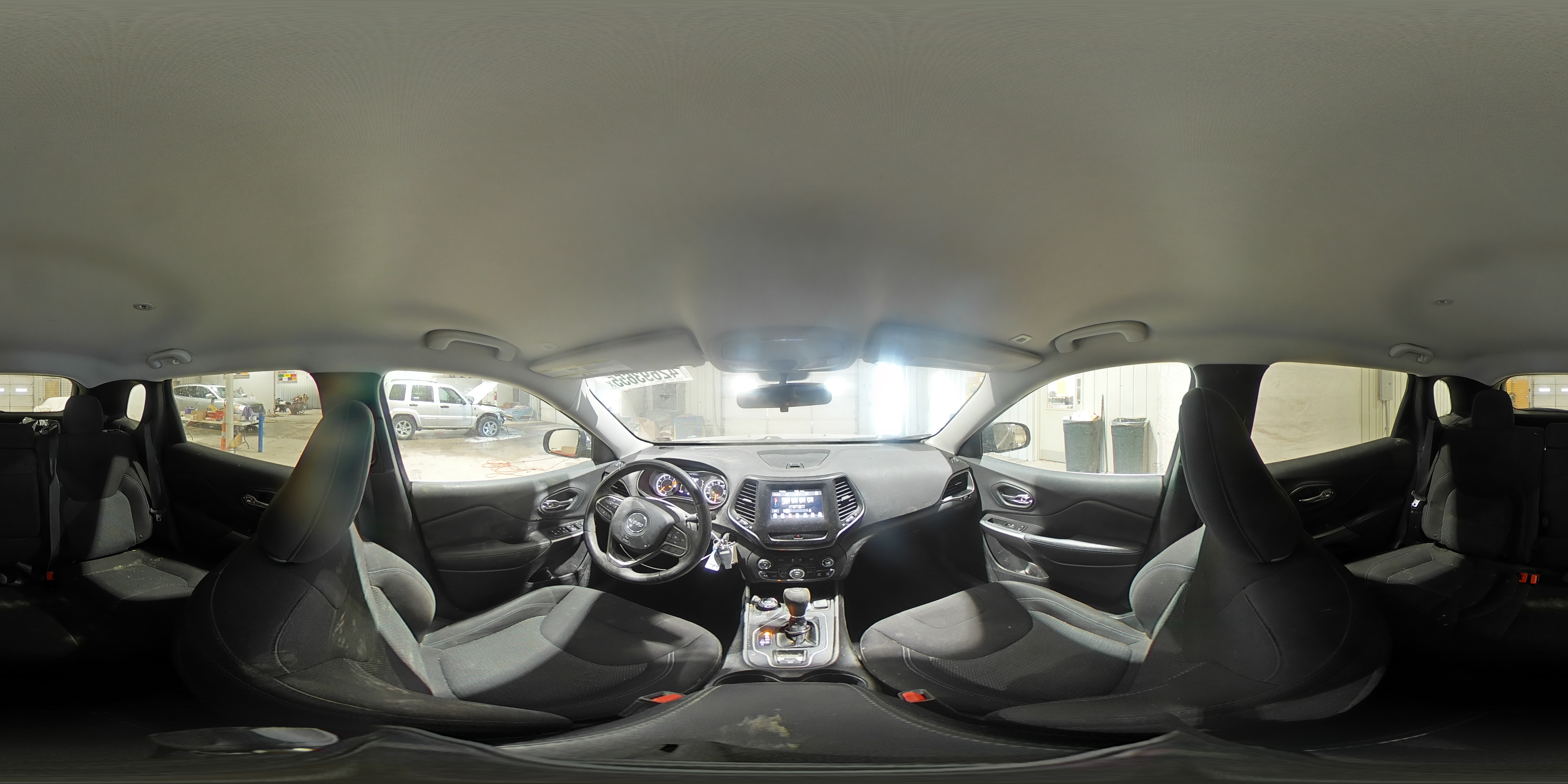 2019 Jeep Grand Cherokee - Image 14