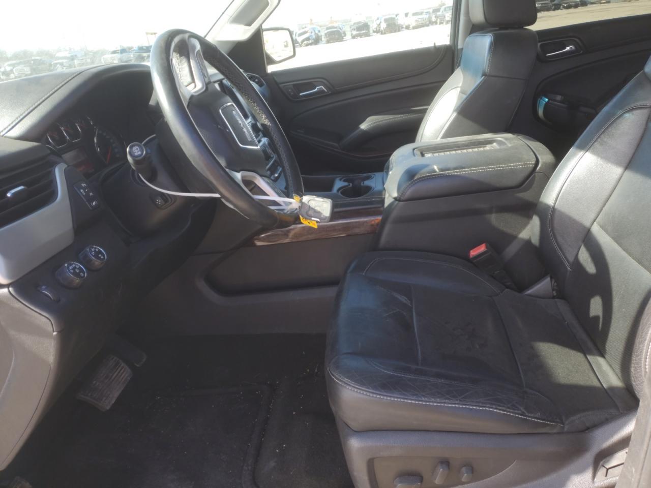2016 GMC Yukon - Image 7