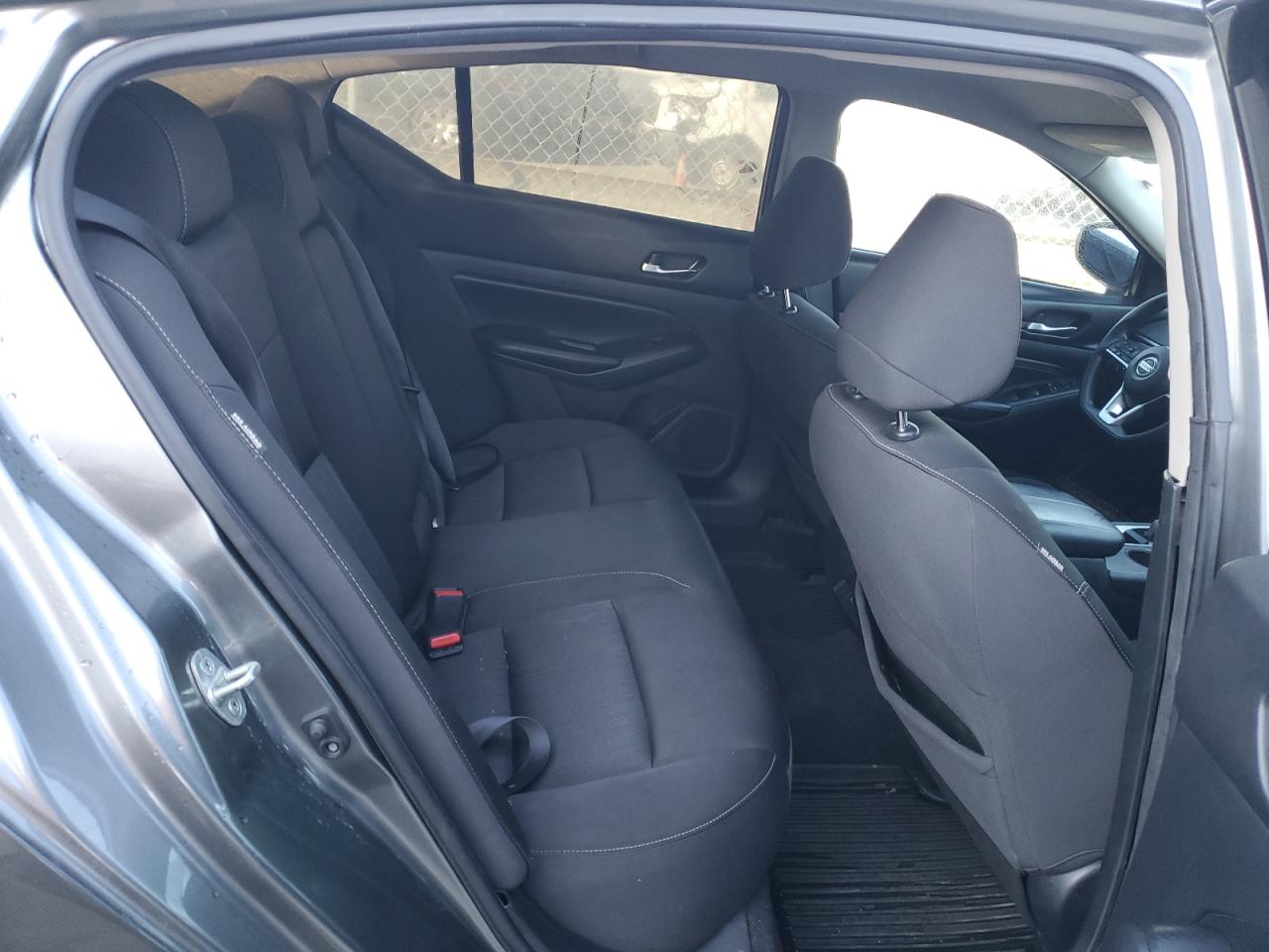 2019 Nissan Altima - Image 10