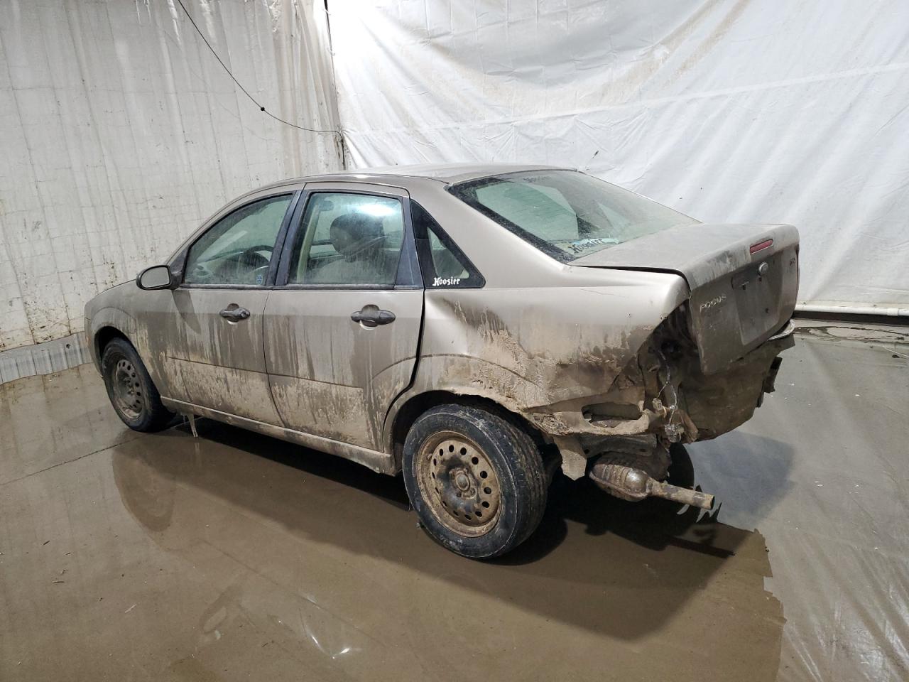 2005 Ford Focus - Image 2