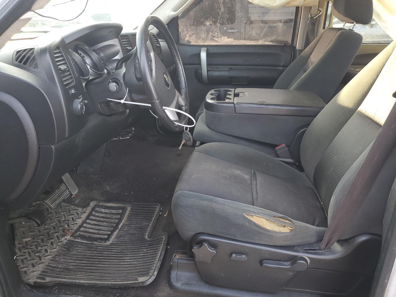 2009 Chevrolet Silverado - Image 7