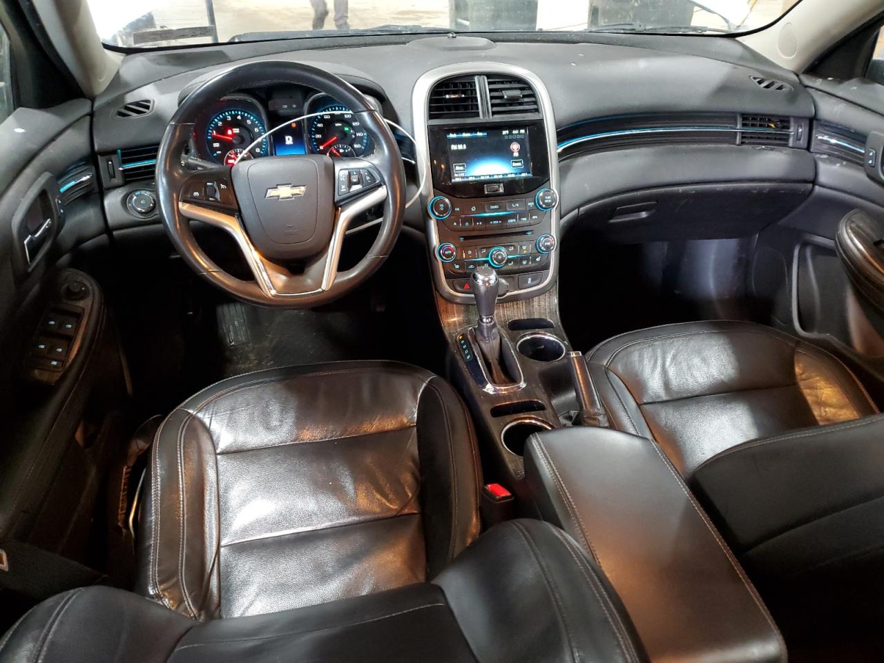 2016 Chevrolet Malibu - Image 8