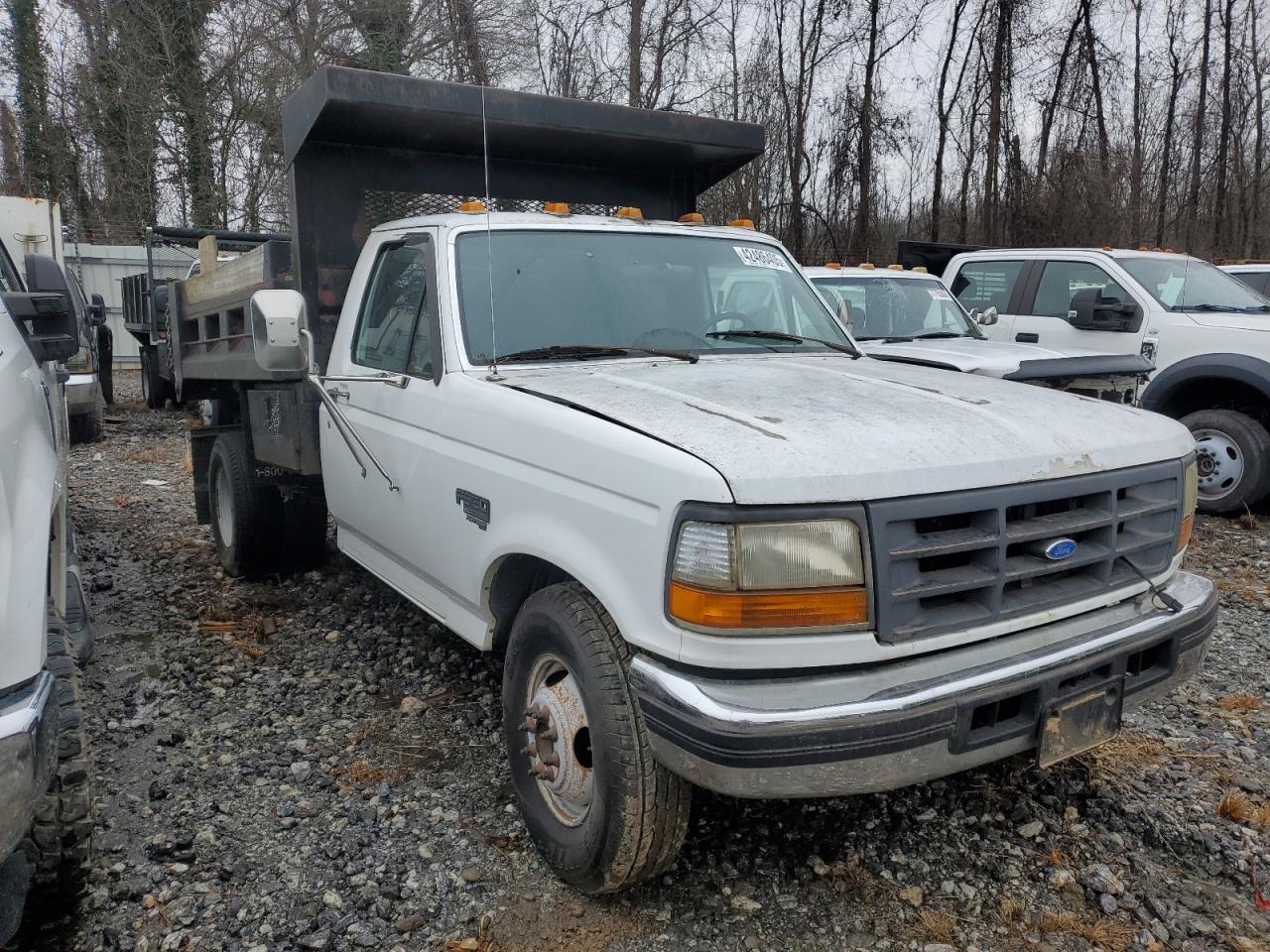 1997 Ford F350 - Image 4