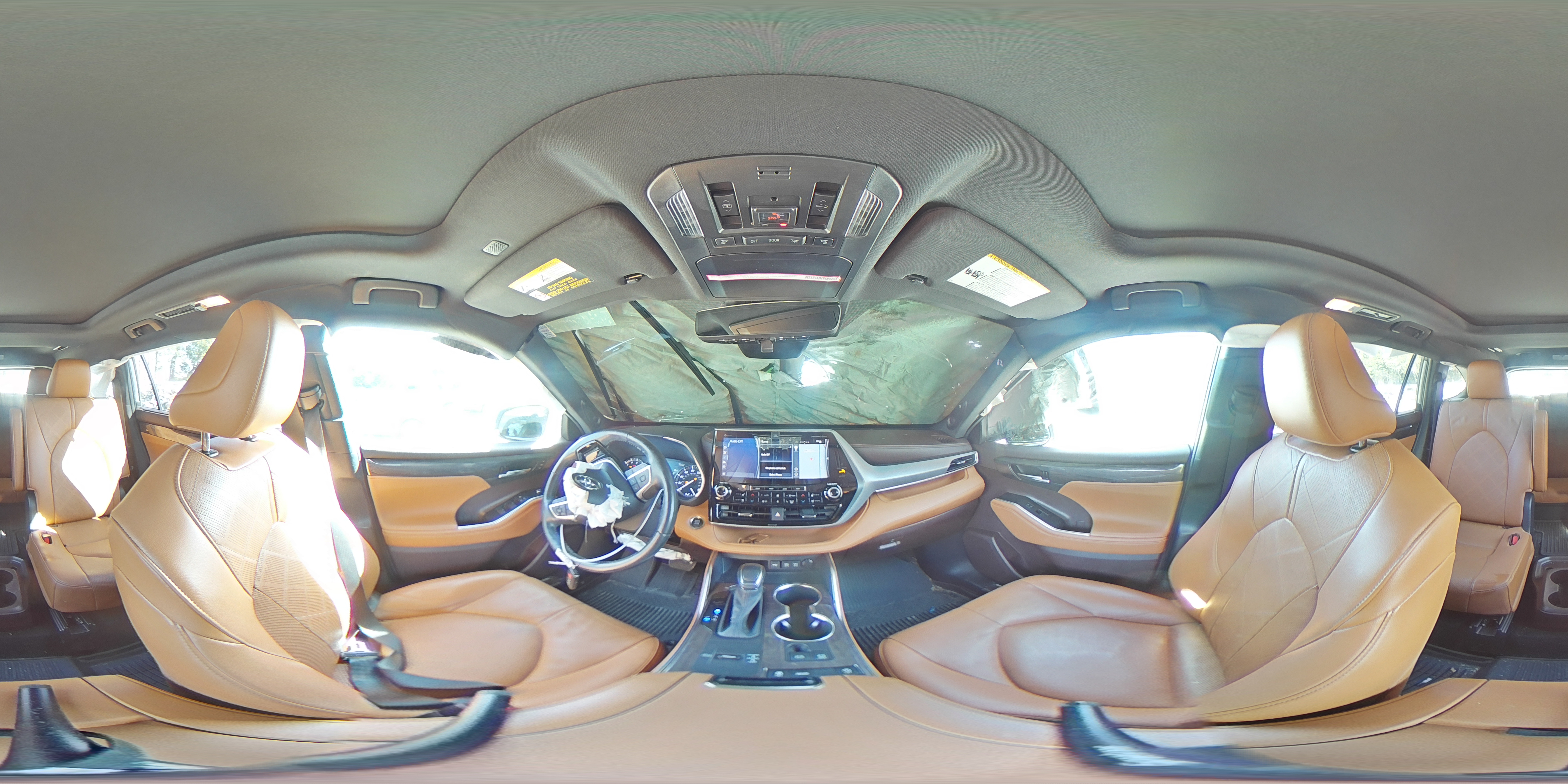 2021 Toyota Highlander - Image 13