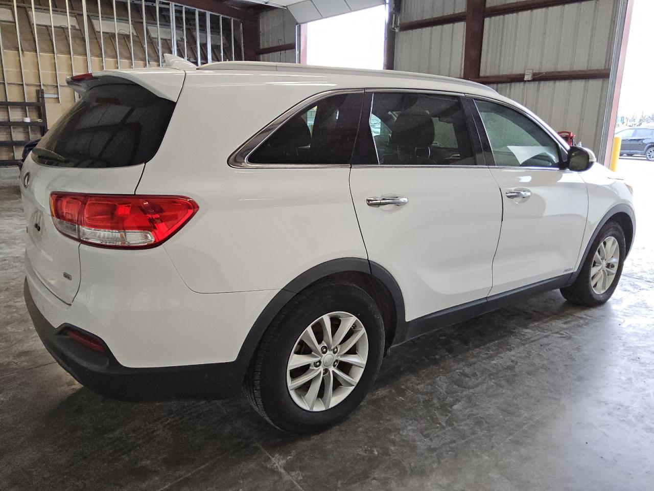 2016 Kia Sorento - Image 3