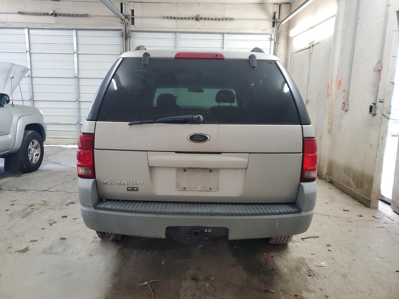 2002 Ford Explorer - Image 6