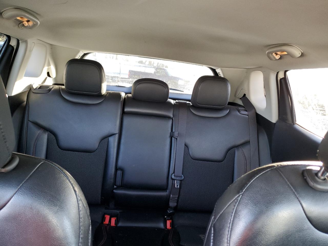 2020 Jeep Compass - Image 10