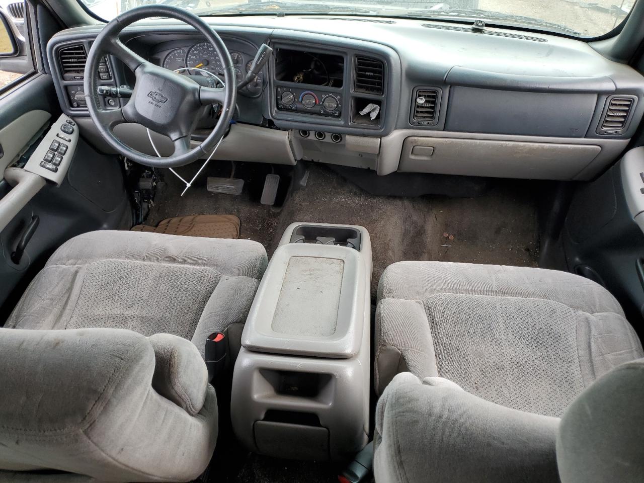 2001 Chevrolet Tahoe - Image 8