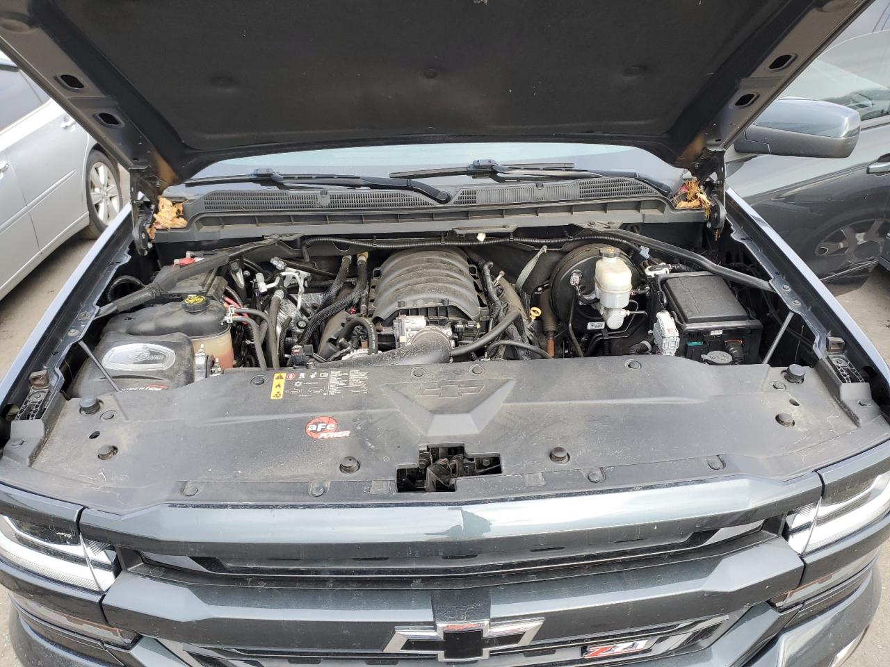 2019 Chevrolet Silverado - Image 11