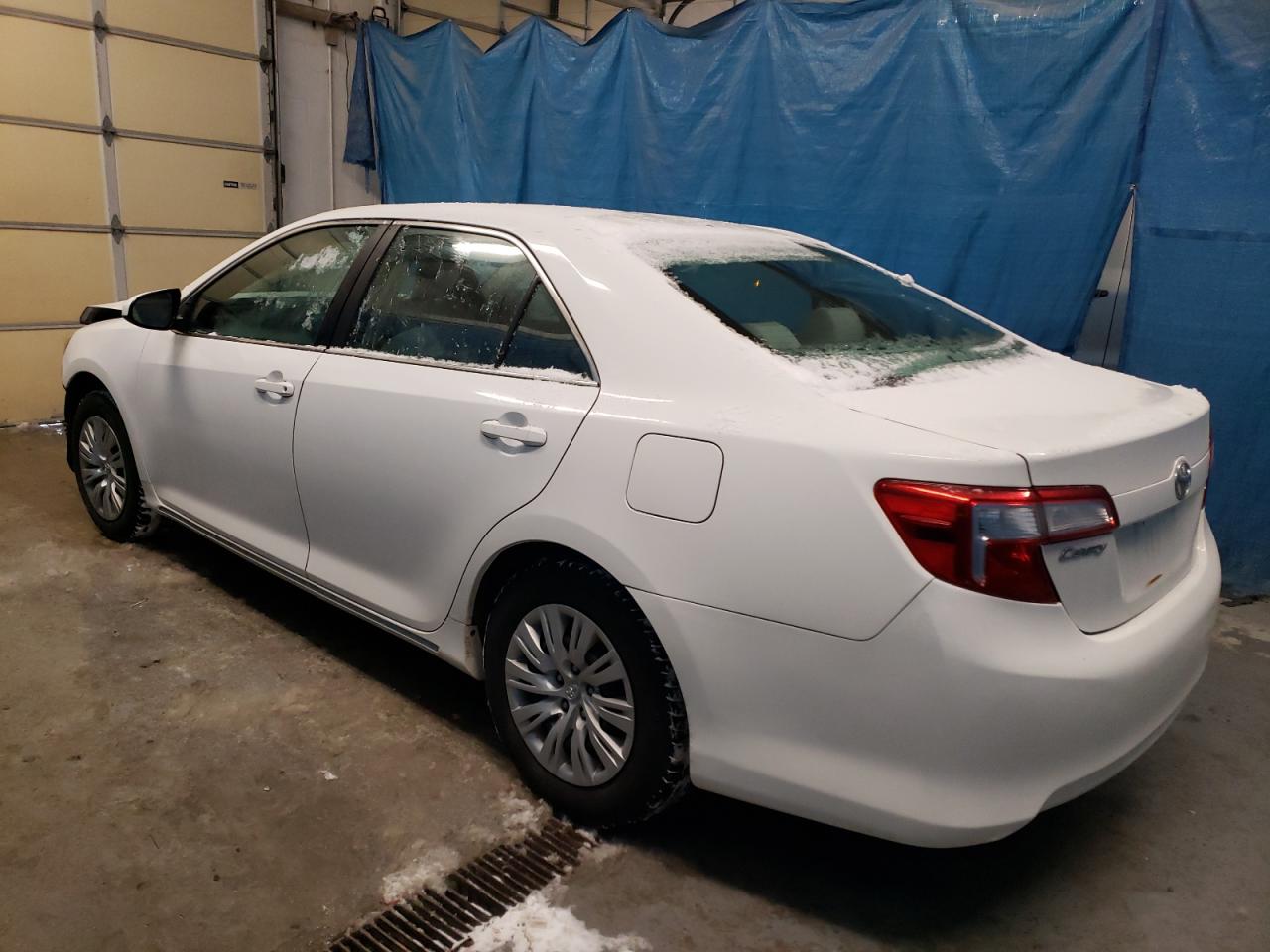 2014 Toyota Camry - Image 2