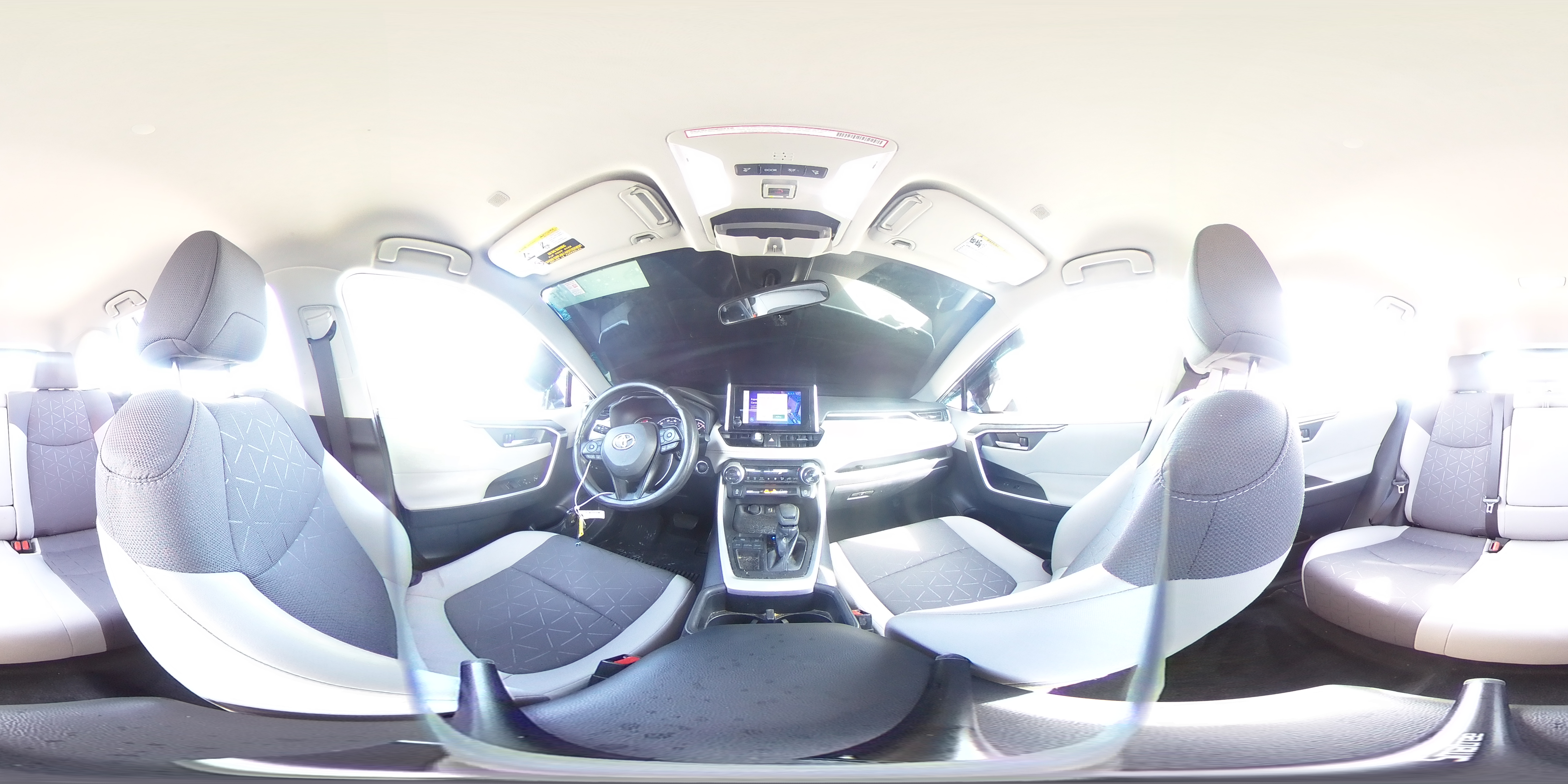 2023 Toyota RAV 4 - Image 16