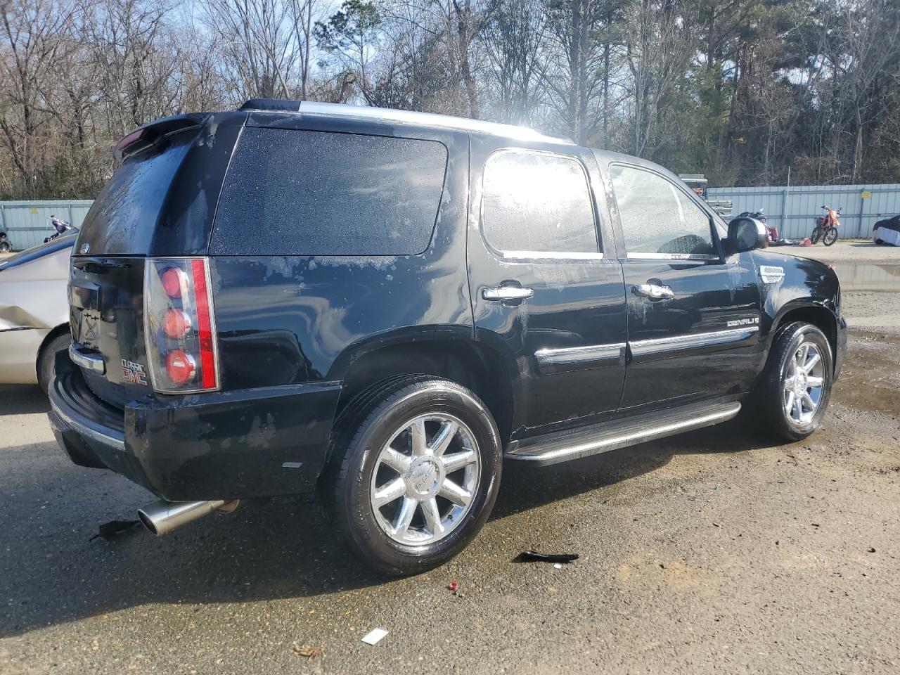 2008 GMC Yukon - Image 3