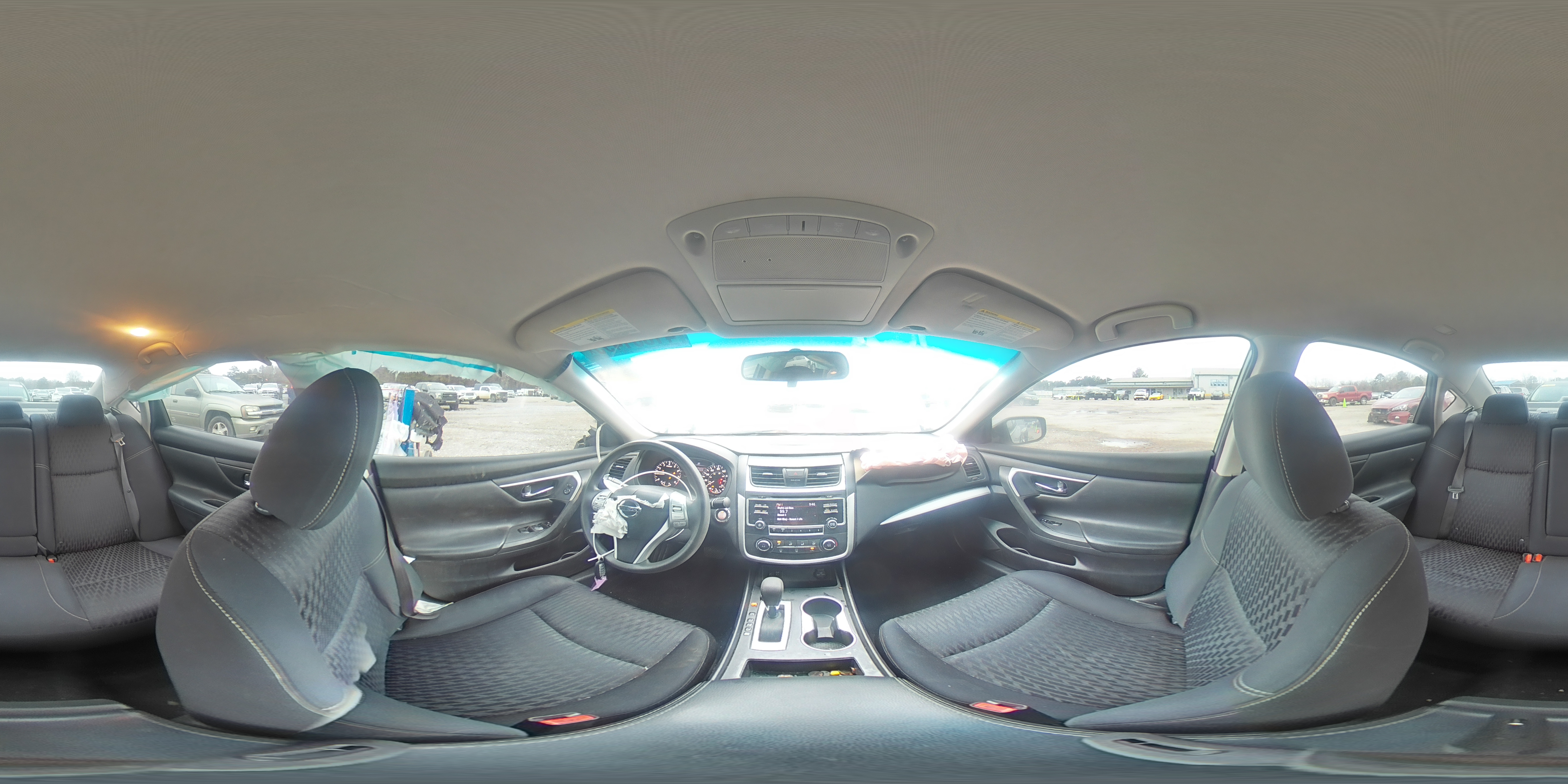 2018 Nissan Altima - Image 12