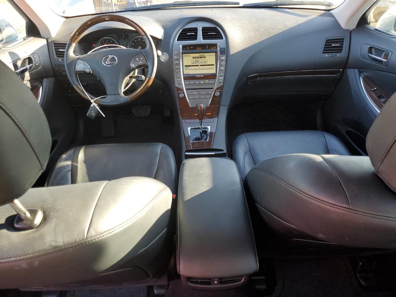 2010 Lexus ES - Image 8