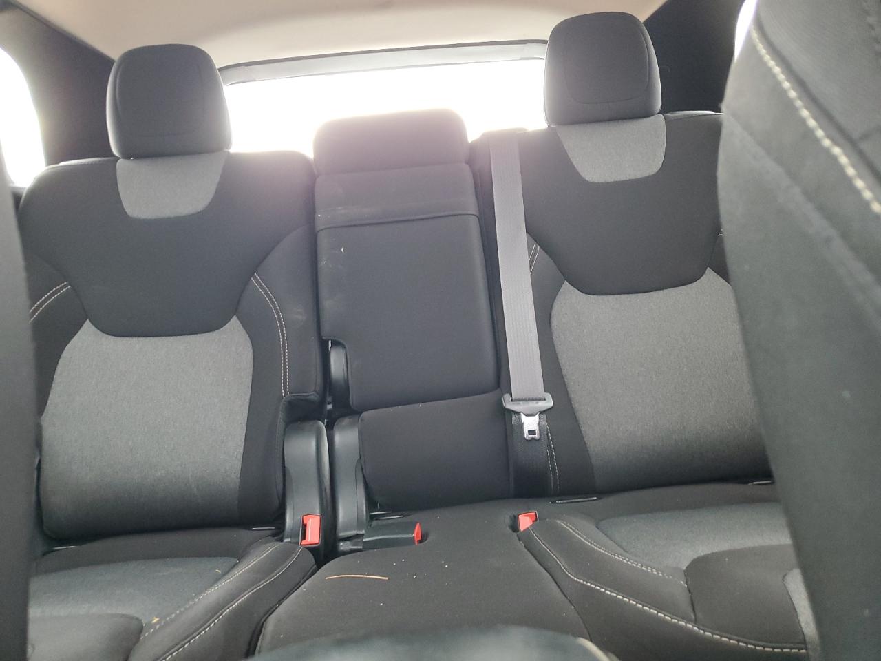 2014 Jeep Grand Cherokee - Image 10