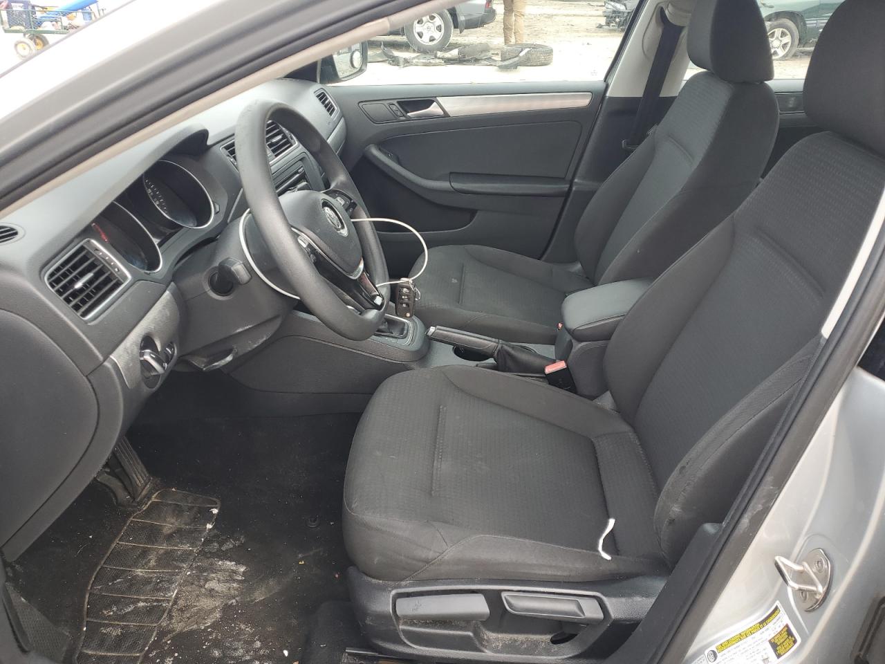 2015 Volkswagen Jetta - Image 7