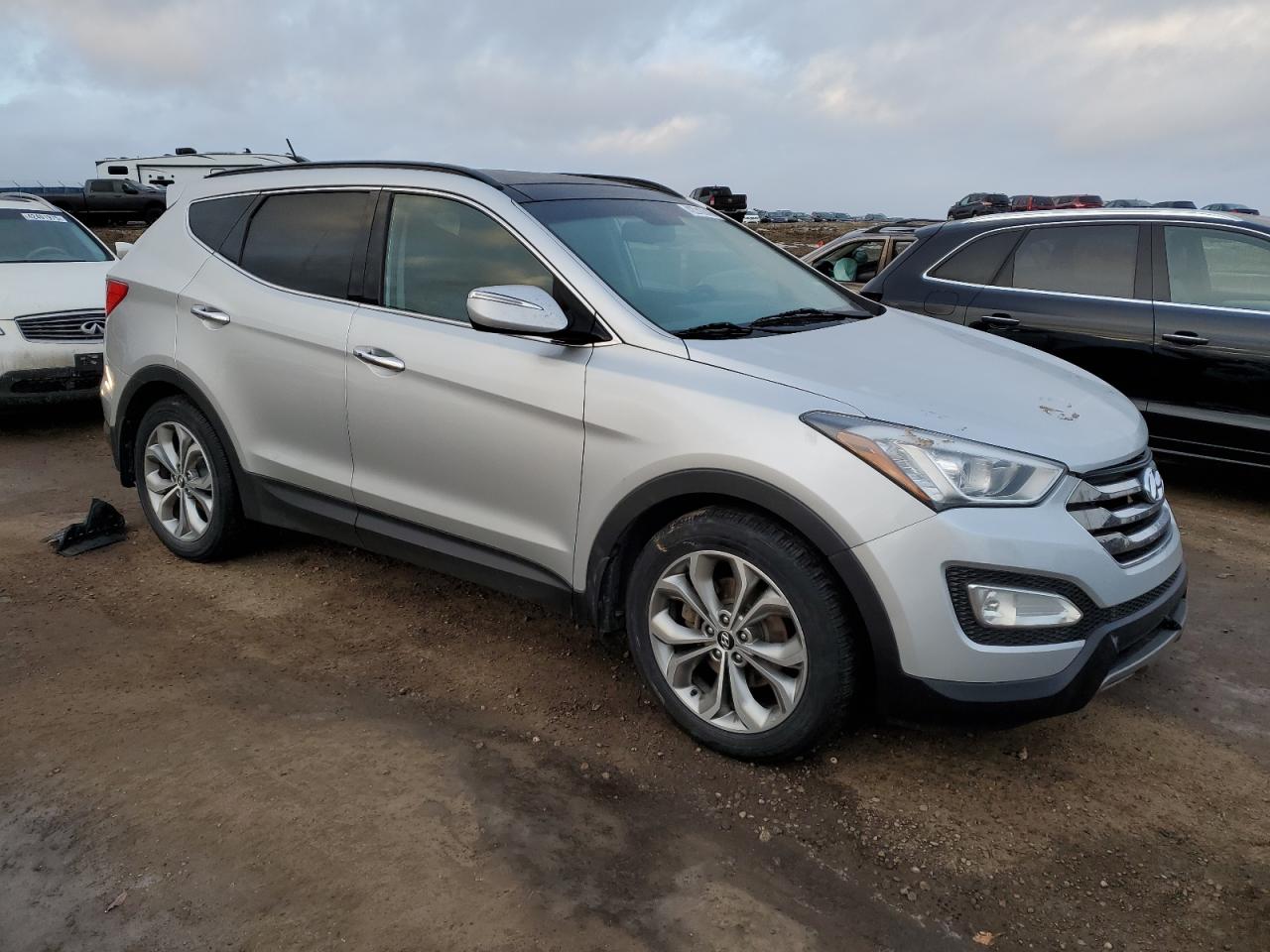 2014 Hyundai Santa Fe - Image 4