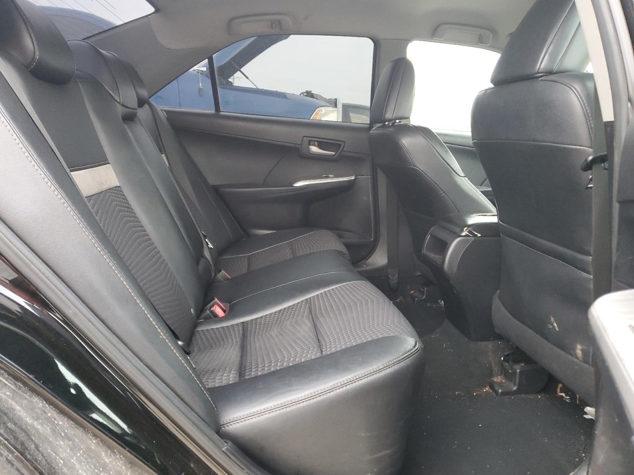 2013 Toyota Camry - Image 10