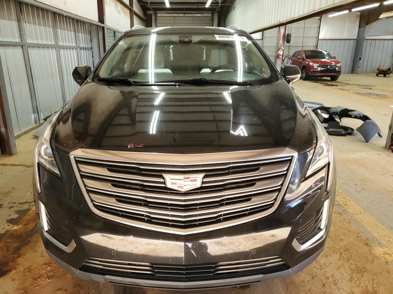 2017 Cadillac XT5 - Image 5