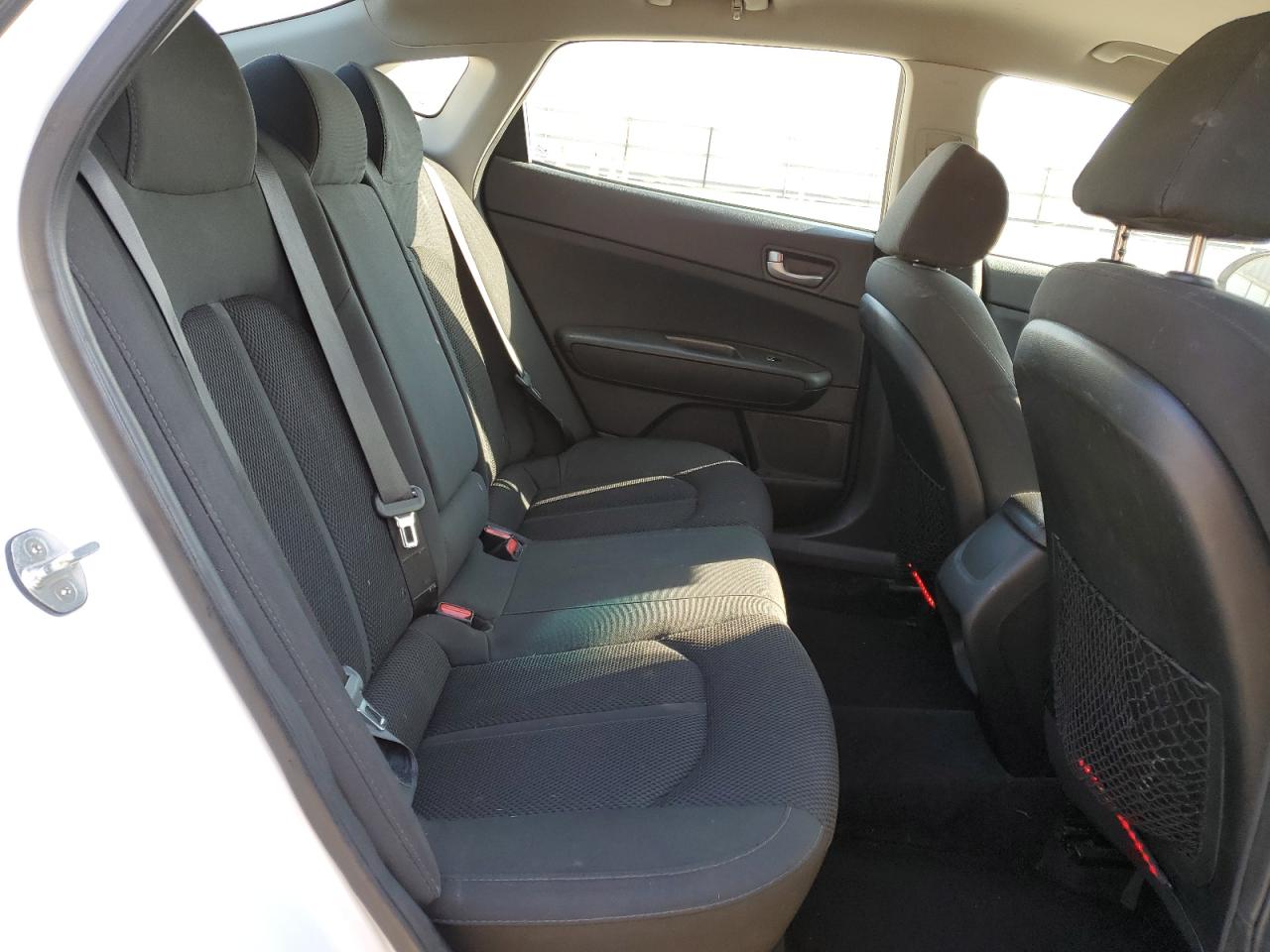 2019 Kia Optima - Image 10