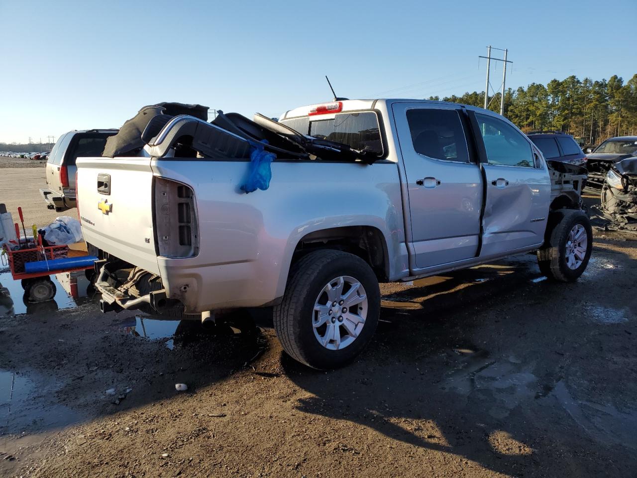 2018 Chevrolet Colorado - Image 3