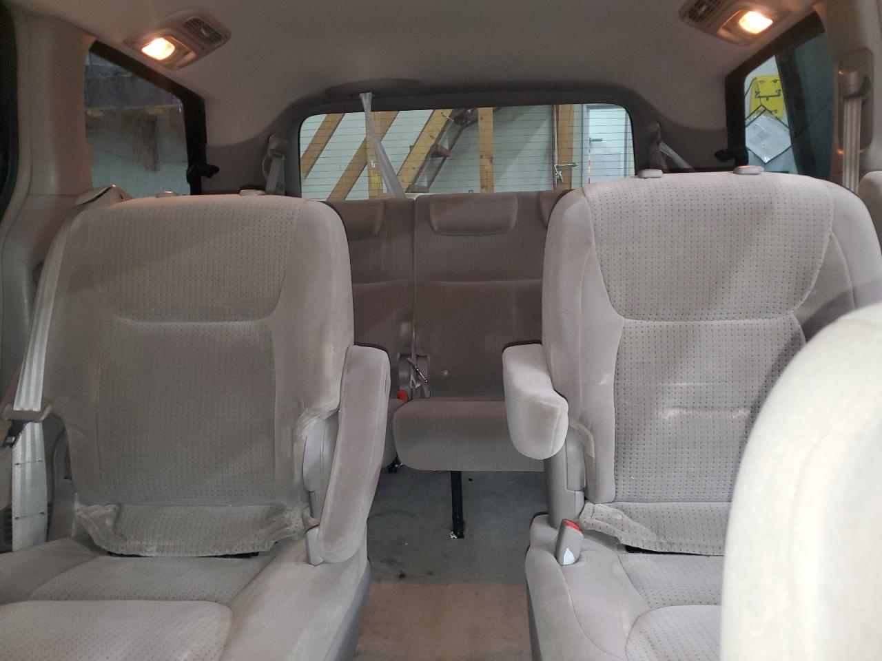 2006 Toyota Sienna - Image 10