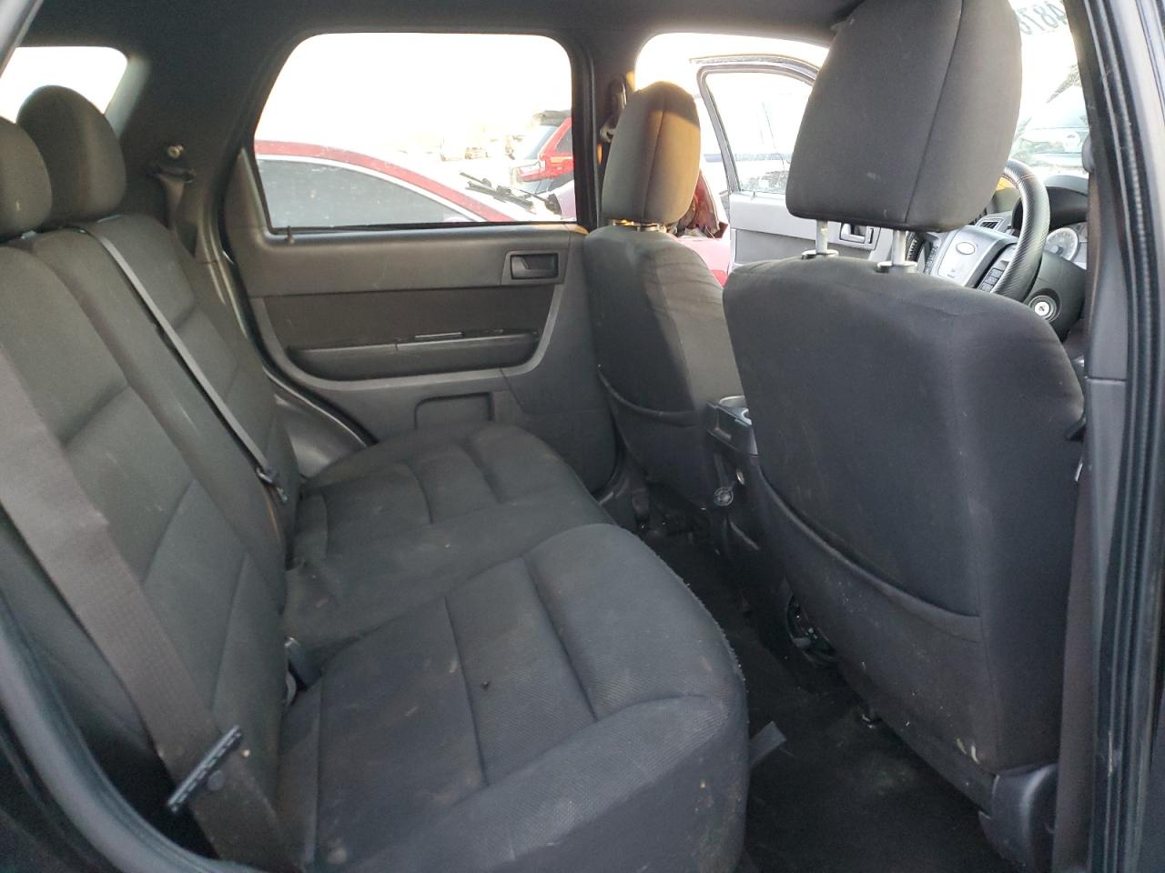2009 Ford Escape - Image 11