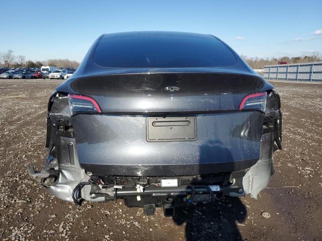  TESLA MODEL Y 2024 Szary