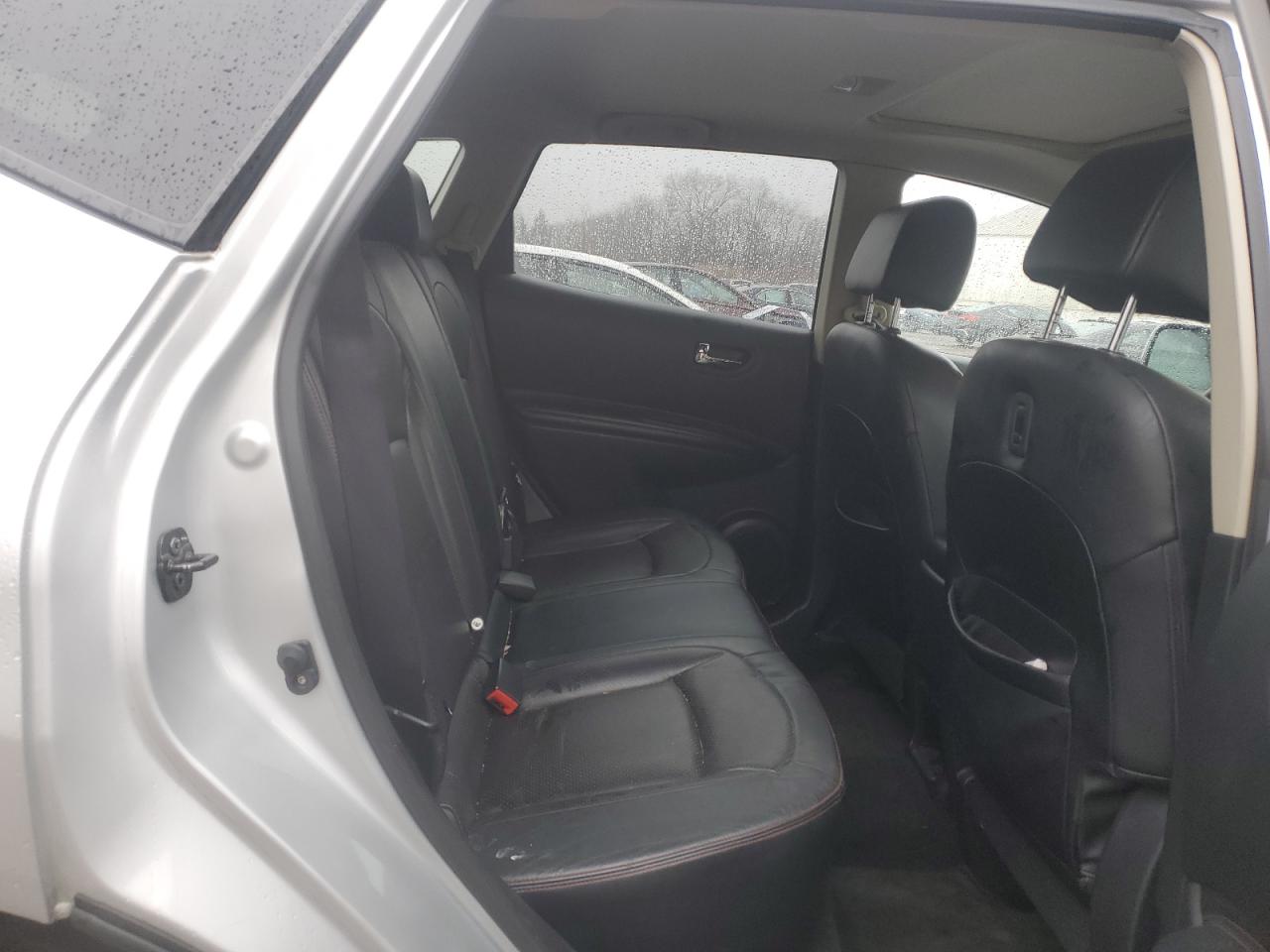 2013 Nissan Rogue - Image 11