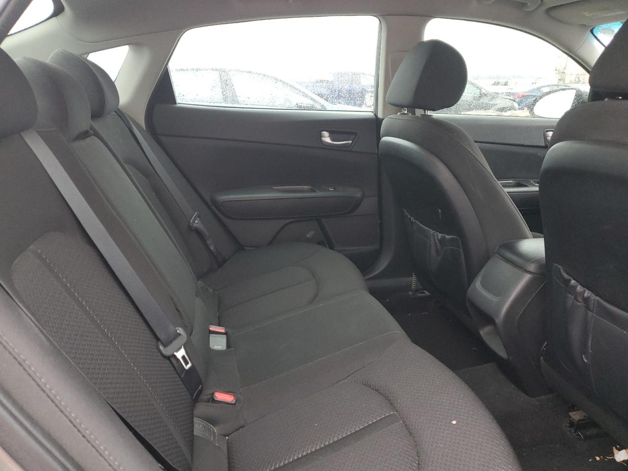 2016 Kia Optima - Image 10